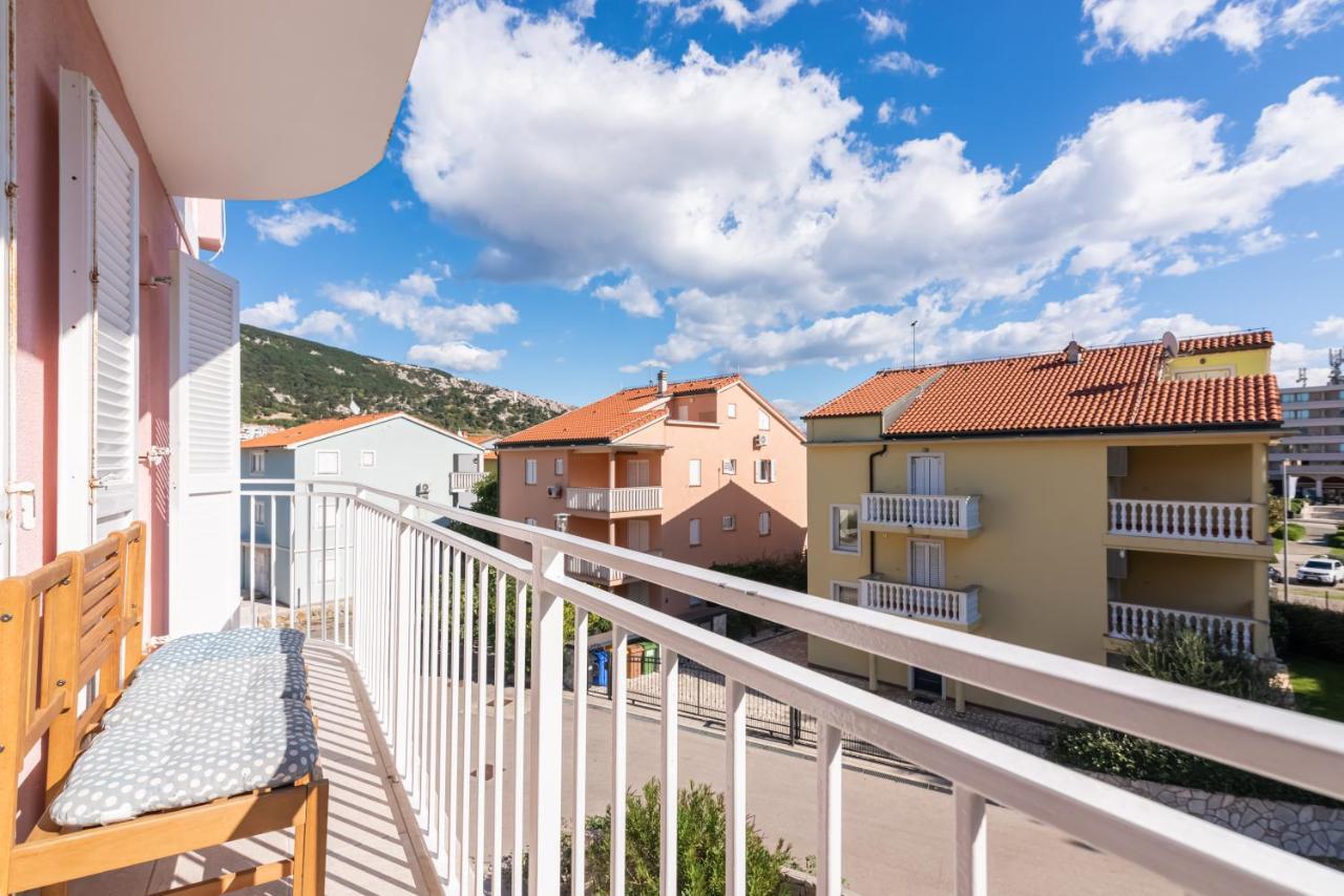 Beautiful Apartment Lovorka 6 , Baska, Krk Esterno foto