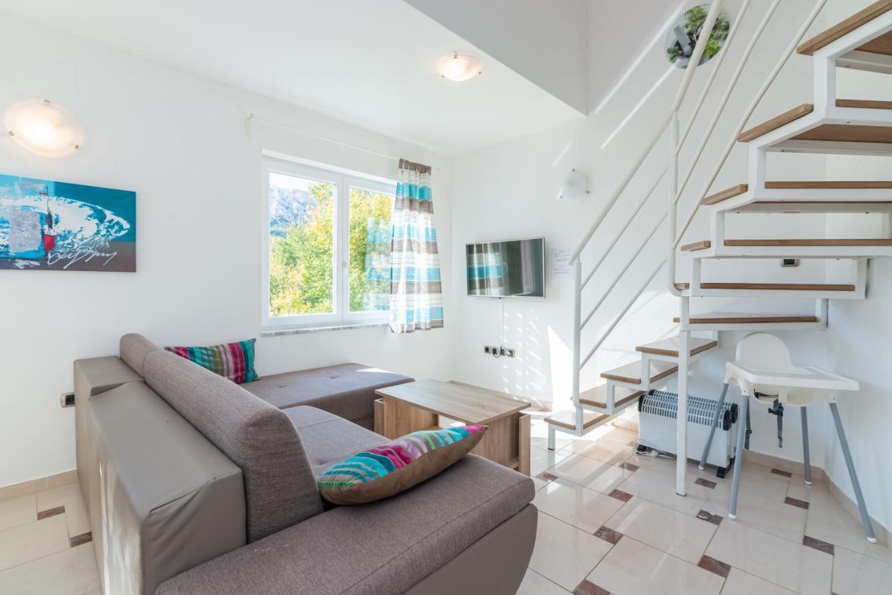 Beautiful Apartment Lovorka 6 , Baska, Krk Esterno foto