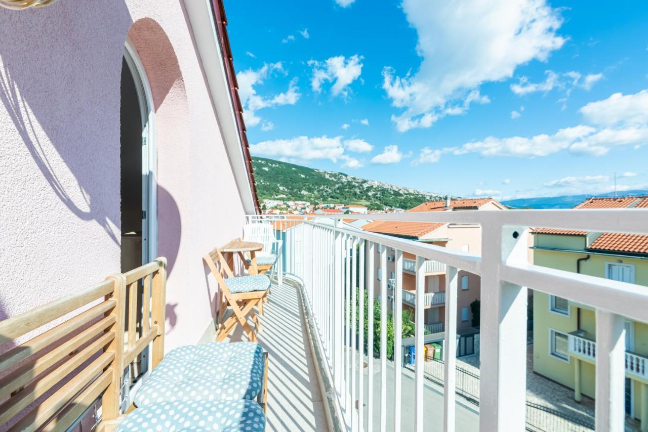Beautiful Apartment Lovorka 6 , Baska, Krk Esterno foto