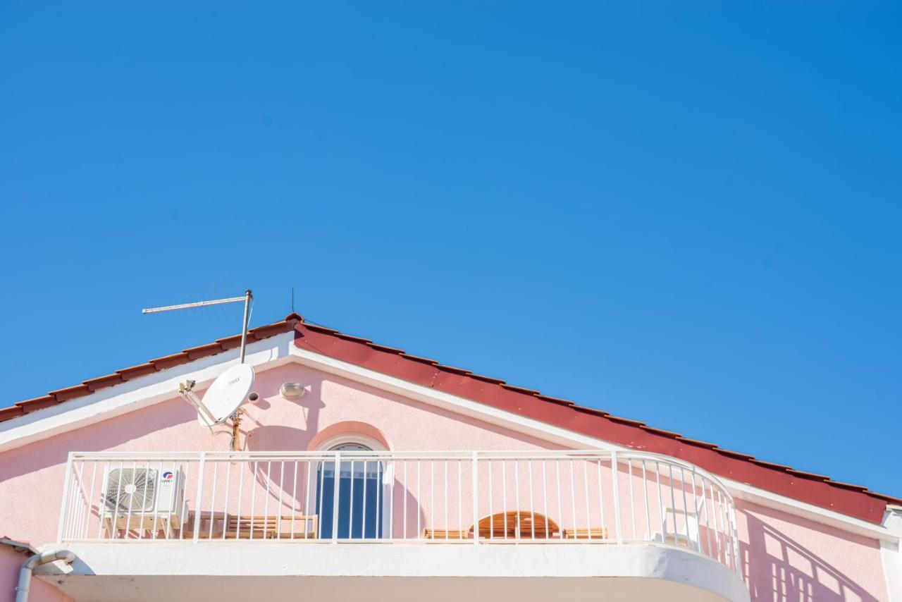 Beautiful Apartment Lovorka 6 , Baska, Krk Esterno foto